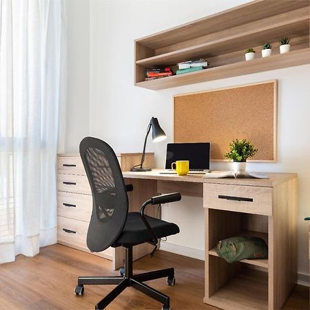 Micampus Armendariz Student Residence 塞维利亚 外观 照片